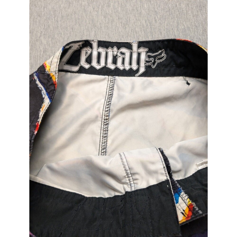 Y2K FOX Board Shorts Cargo Pocket Swim Trunks Mens Size 33 With Bottle Opener - Picture 7 of 9